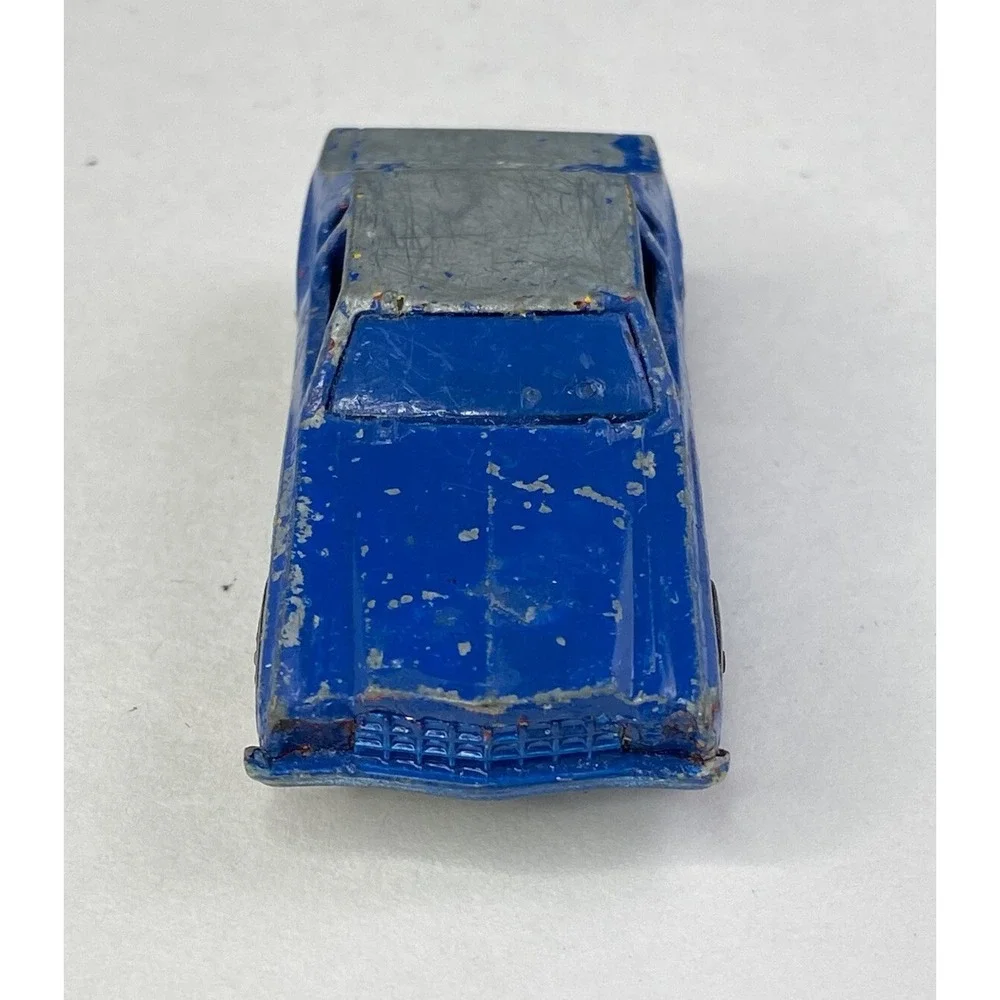 Hot Wheels Redline 1974 Lowdown Monte Carlo Stocker Flying Colors Hong‎ Kong